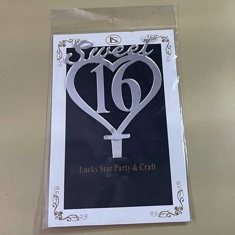 NWT Sweet 16 Cursive Acrylic Mirrored Cake Topper